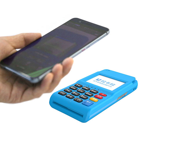 信用卡需要升級提升額度，升級信用卡也需要經(jīng)常用POS機(jī)消費(fèi)