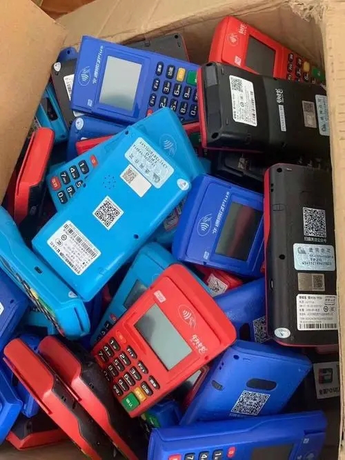 回收拉卡拉4G電簽POS機(jī)大小都收 回收拉卡拉4G電簽POS機(jī)大小都收